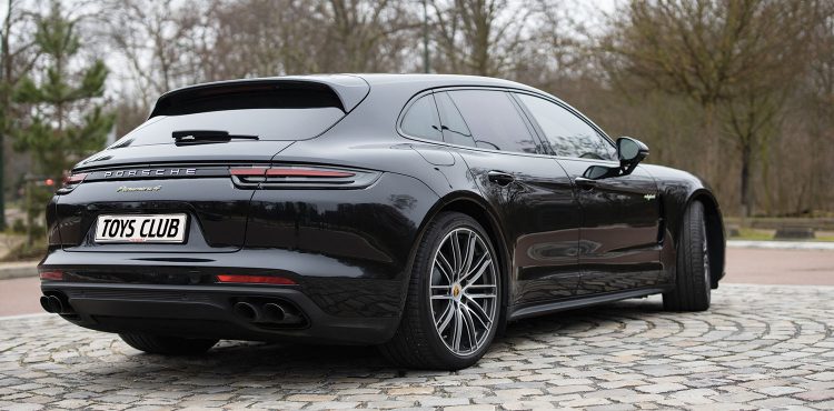 Porsche Panamera 4 E-Hybrid