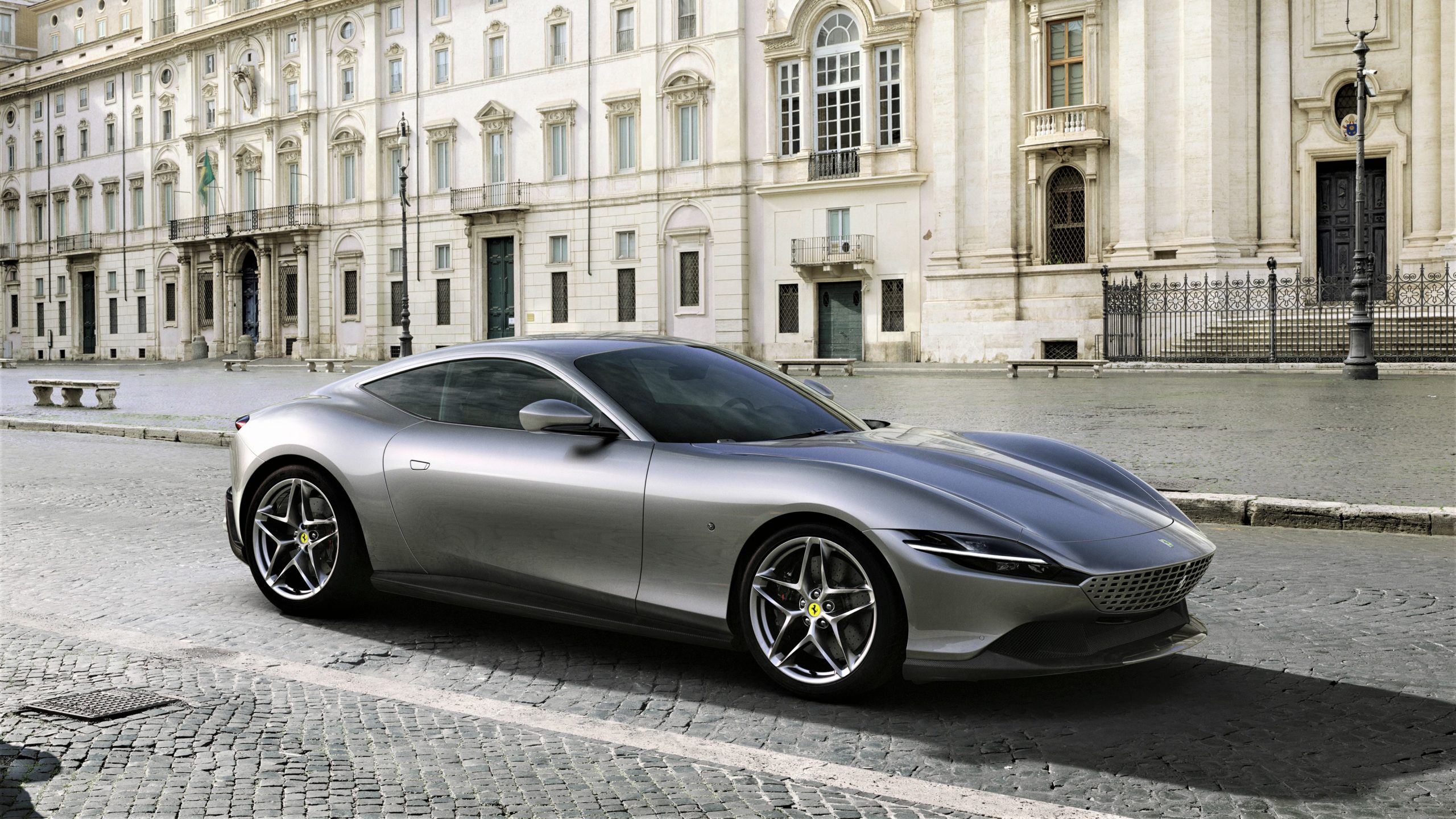 FERRARI ROMA