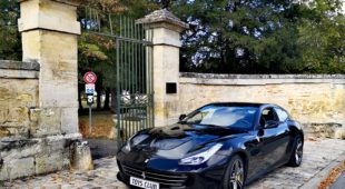 FERRARI GTC4LUSSO