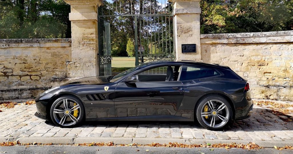 FERRARI GTC4 LUSSO