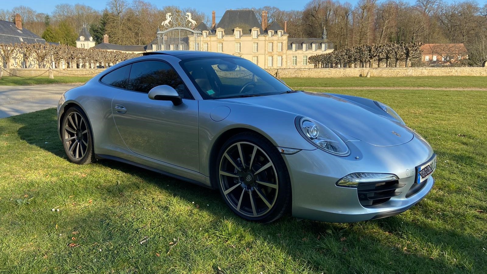 PORSCHE 911 CARRERA 4