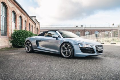 AUDI R8 V10