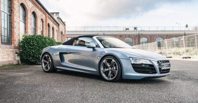 AUDI R8 V10