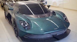Aston Martin Valhalla