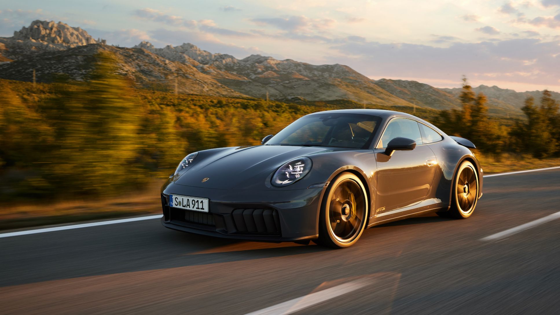 Porsche 911 : T-Hybrid