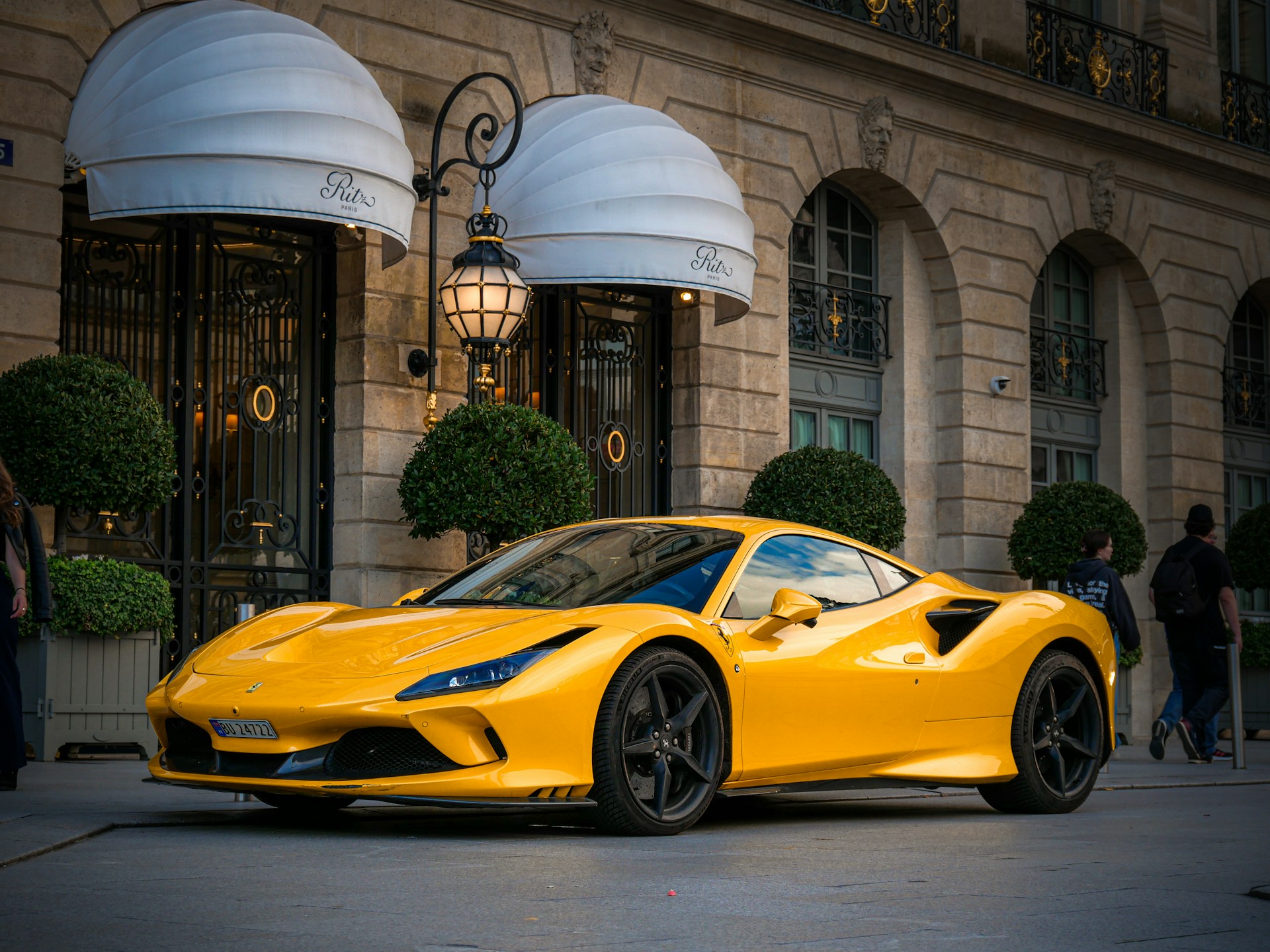 Louer une voiture de prestige à Paris pour un événement inoubliable.